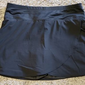 Athletic skirt with built in shorties